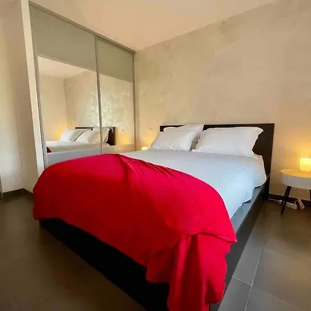 דירה Superbe Appartement, Piscine, Vue Mer Et Montagnes