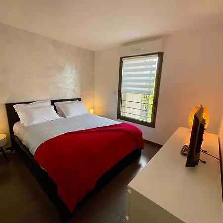 דירה Superbe Appartement, Piscine, Vue Mer Et Montagnes *