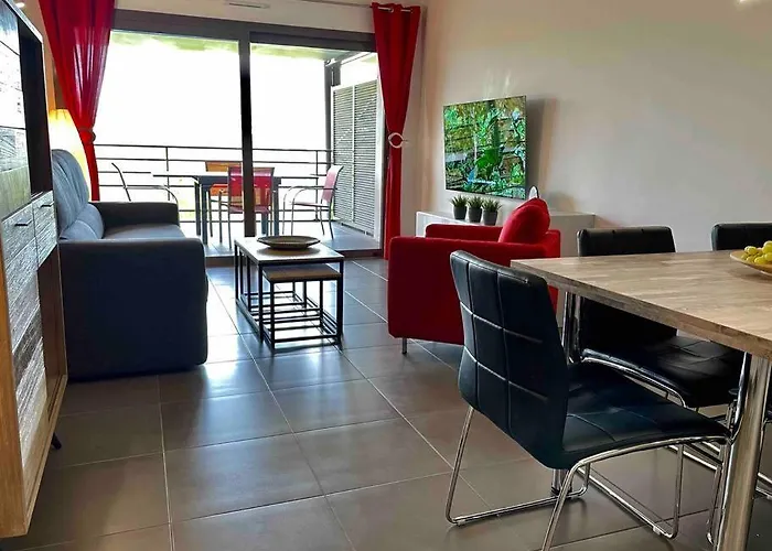 Superbe Appartement, Piscine, Vue Mer Et Montagnes Appartement *