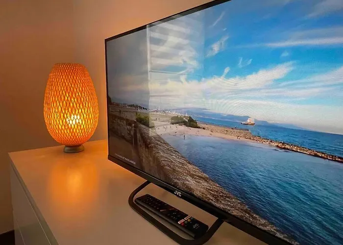 Superbe Appartement, Piscine, Vue Mer Et Montagnes Apartman Antibes