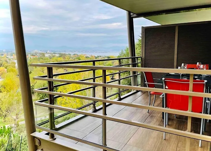 Appartement Superbe Appartement, Piscine, Vue Mer Et Montagnes *