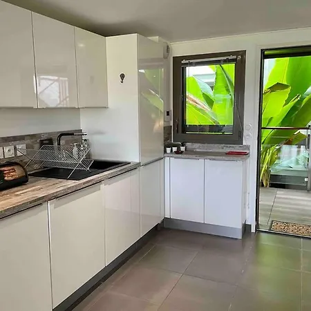 Apartmán Superbe Appartement, Piscine, Vue Mer Et Montagnes Antibes