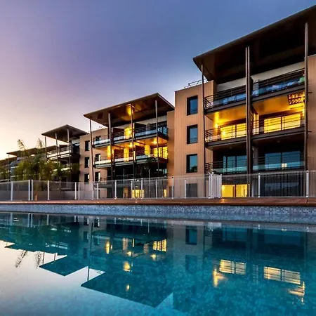 Superbe Appartement, Piscine, Vue Mer Et Montagnes Antibes